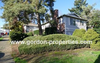 $1,995.00 - SE 15th Ave - remodeled 3 bedroom duplex with attached single car garage