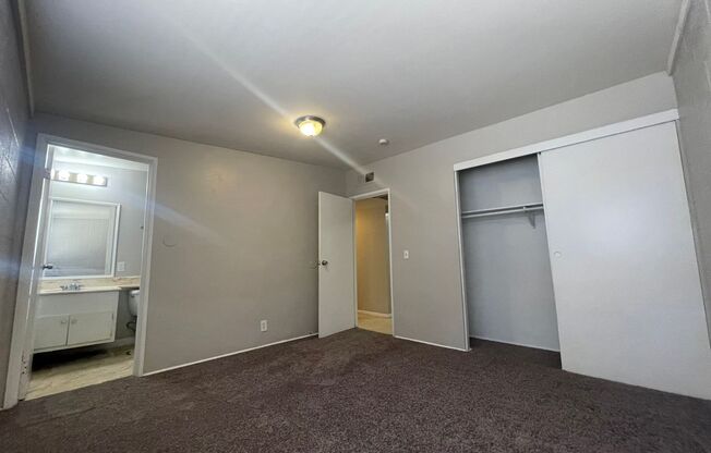 3 BEDROOM 2 BATHROOM HOME!!