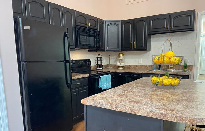 2 beds, 2 baths, 1,600 sqft, $1,900, Unit Unit 219B