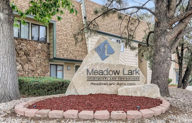 entrance to meadow lark apartments