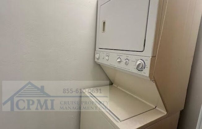 1 bed, 1 bath, 744 sqft, $1,725, Unit 38