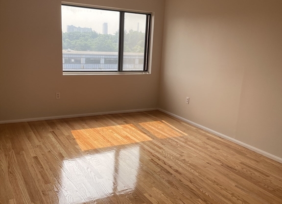 2 beds, 2 baths, 1,206 sqft, $3,000, Unit 502