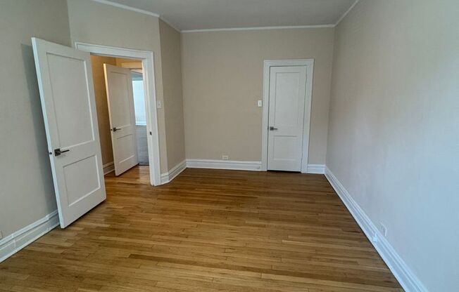 3 beds, 2 baths, 1,235 sqft, $2,595, Unit 617-1A