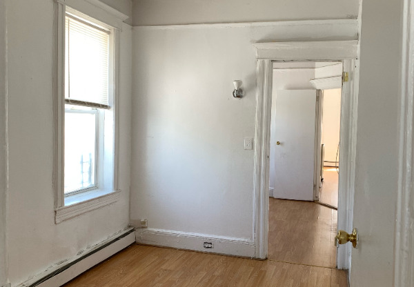 198 DELAWARE AVE