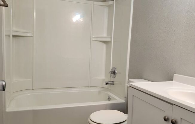 Studio, 1 bath, 355 sqft, $650, Unit 65