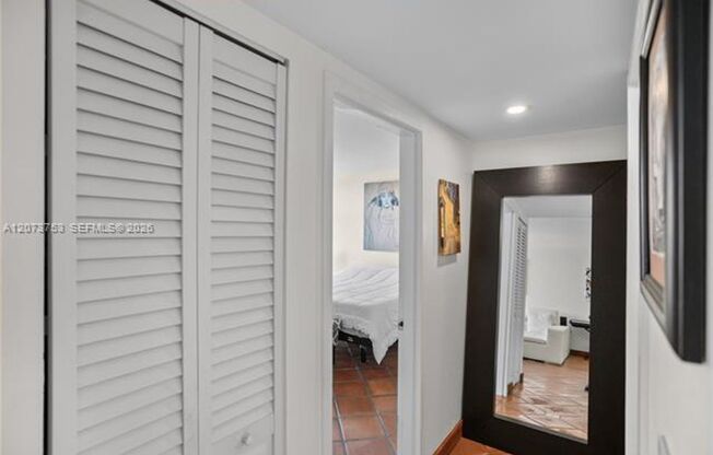 2 beds, 2 baths, $3,000, Unit # 1204