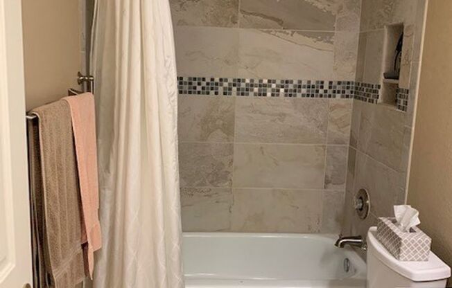 One bedroom condo/ Scottsdale