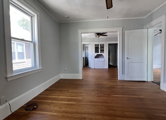 36 THINGVALLA AVE