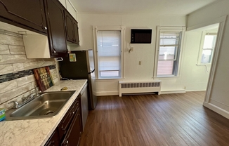 3 beds, 1 bath, 1,500 sqft, $3,000, Unit 2