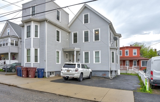 46 WYLLIS AVE