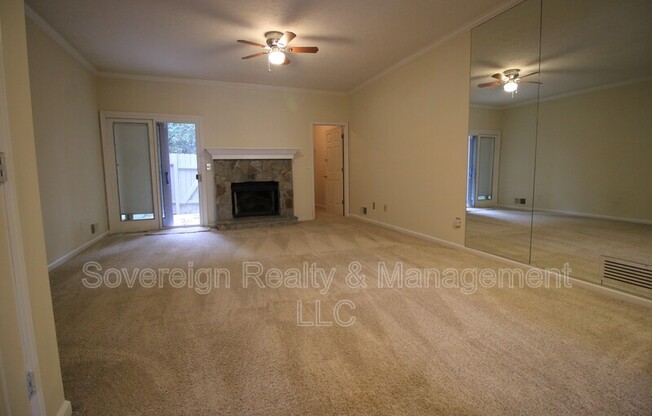 4028 ELM ST