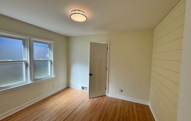 2 beds, 1 bath, $1,800