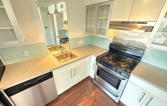 1 bed, 1 bath, 767 sqft, $1,399, Unit RRO-207