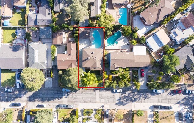 Freshly Renovated 3BR/2BA Pool Home – La Crescenta