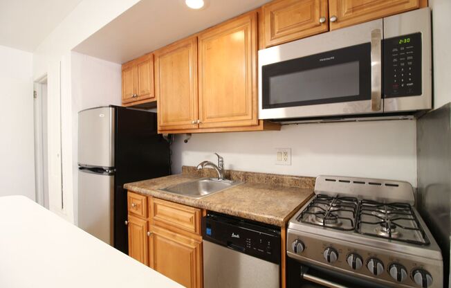 1 bed, 1 bath, $1,475, Unit #E309