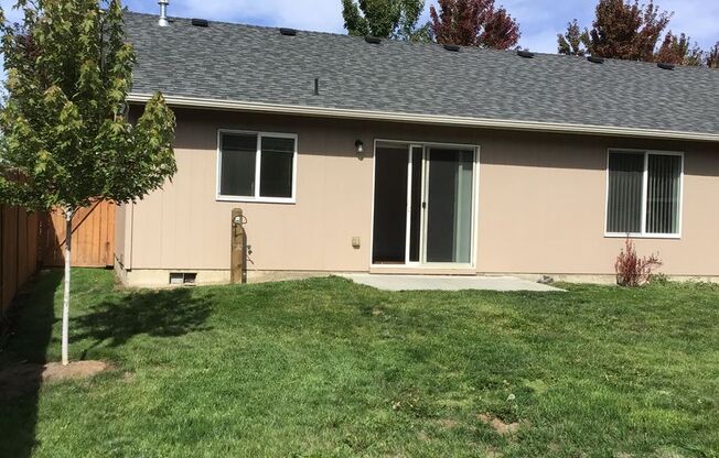 3 beds, 2 baths, $2,200