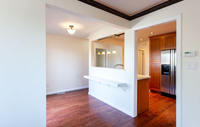 Beautiful Four bedroom, Two bathroom house in lower Kensington hills
