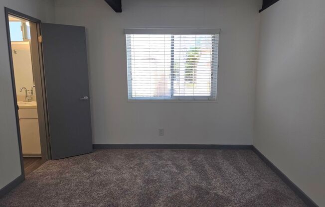 2 beds, 2 baths, 865 sqft, $3,220, Unit 60
