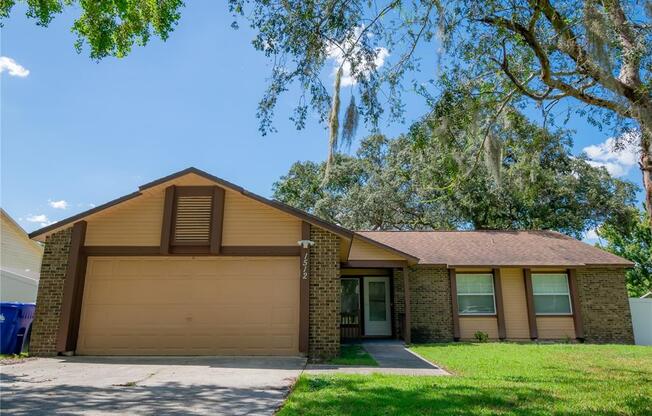 1512 PRAIRIE LAKE BOULEVARD