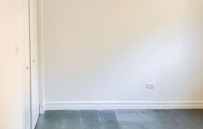 2 beds, 1 bath, 854 sqft, $2,495, Unit 3816S-G