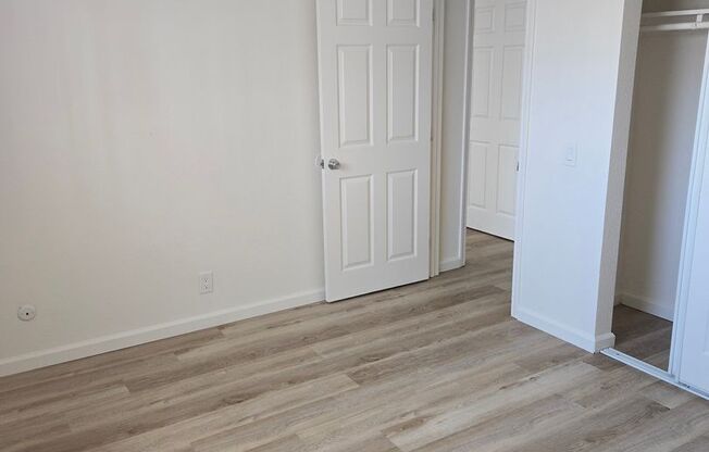 2 beds, 1 bath, 725 sqft, $2,195, Unit 55-09