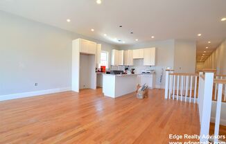 4 Islington St