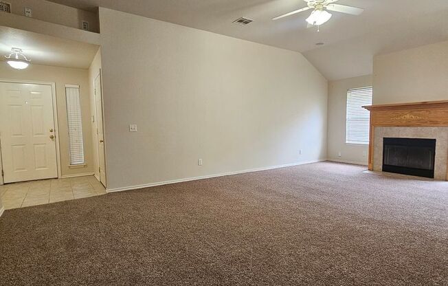 REDUCED! (3) Bed/(2) Bath In NE Norman Avail NOW!