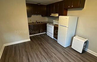 1 bed, 1 bath, $695, Unit 131