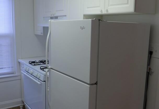 1 bed, 1 bath, 775 sqft, $1,550, Unit 48063B