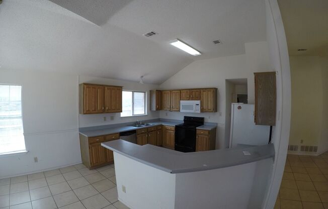 3 beds, 2 baths, $1,900