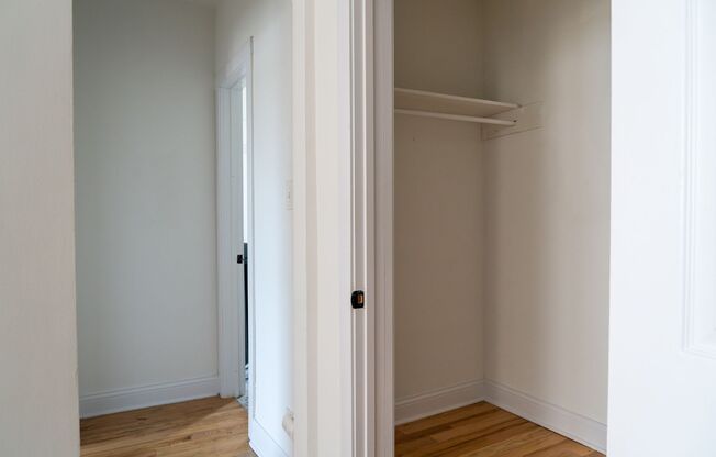 1 bed, 1 bath, 400 sqft, $1,475, Unit 212-1B