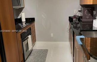335 S Biscayne Blvd cu-3104, Miami, FL 33131