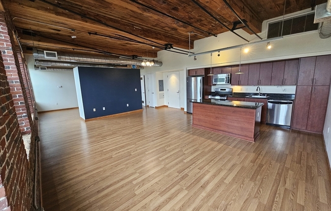 1 bed, 1 bath, 786 sqft, $2,000, Unit 110