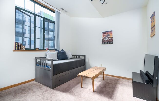 1 bed, 1 bath, 590 sqft, $1,250, Unit 224