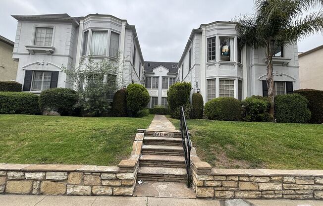 443 S. Norton Avenue