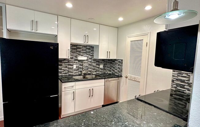 $2990 Stunning Remodeled 2BR/2BA Condo in Gated Community – $300 Move-In Bonus