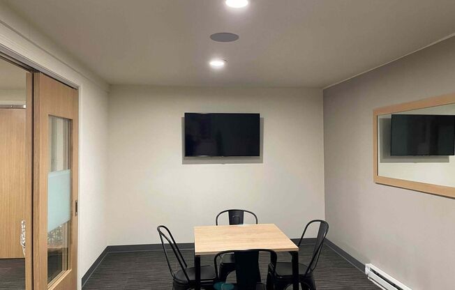 2 beds, 2 baths, 770 sqft, $1,550, Unit 1120