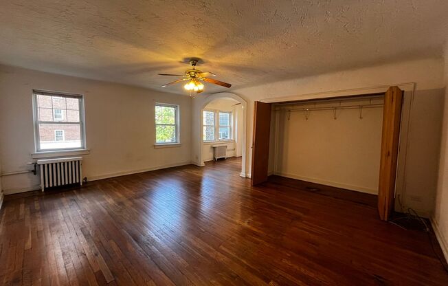 Studio, 1 bath, 467 sqft, $1,250, Unit King Edward Annex  23