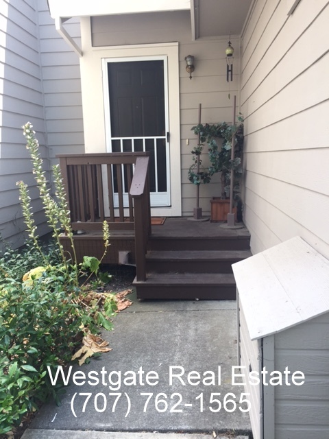 Nice 3/2.5 Townhouse in Waugh School District - 1843 Carneros Circle