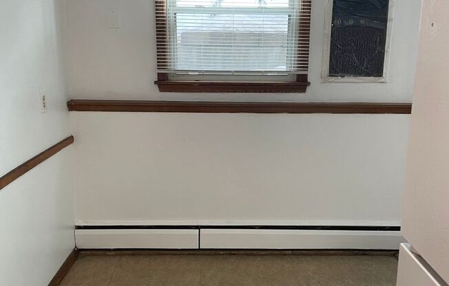 1 bed, 1 bath, 725 sqft, $1,150, Unit 1220-043