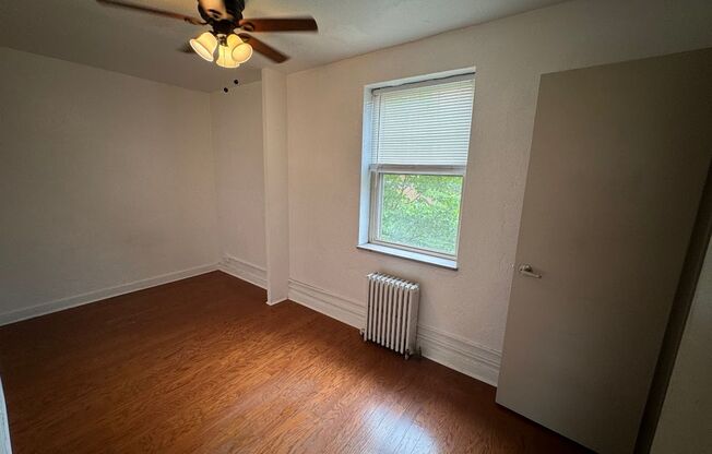 2 beds, 1 bath, $1,765, Unit 205D