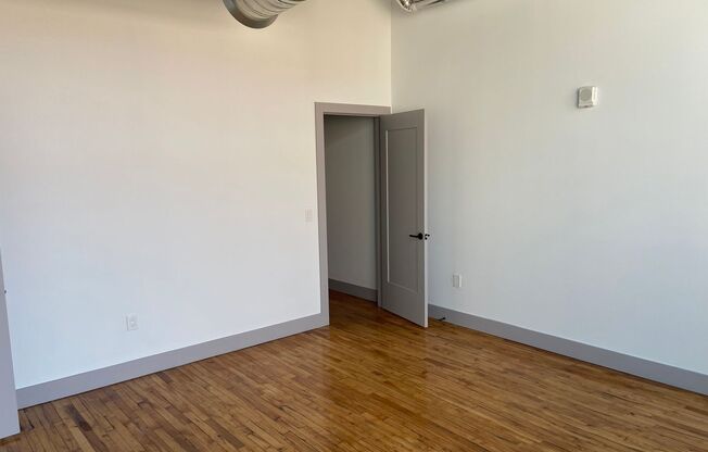 1 bed, 1 bath, 745 sqft, $1,750, Unit 321