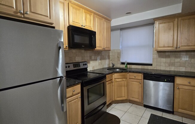 7326 N. Ridge, Unit 3E