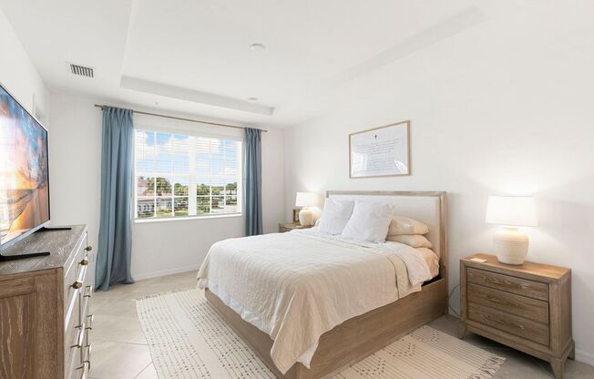 3 beds, 2 baths, $2,950, Unit #201