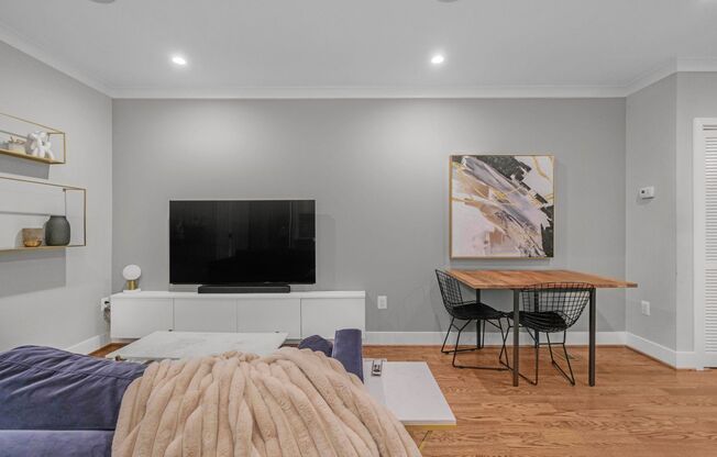 Lovely 2 BR/2 BA Condo in Trinidad!