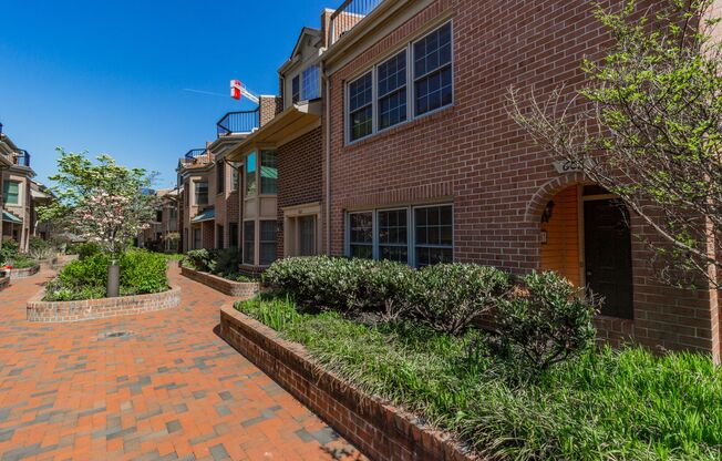 Beautiful 3 Bedroom 3/2 Bath Brick End Unit Townhome Directly Across From Ballston Mall