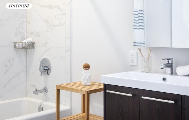 1 bed, 1 bath, $2,837, Unit 13CC