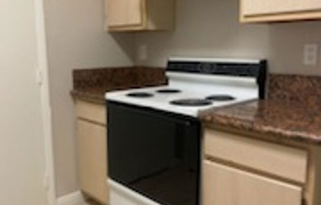 1 bed, 1 bath, $1,100, Unit # 1144