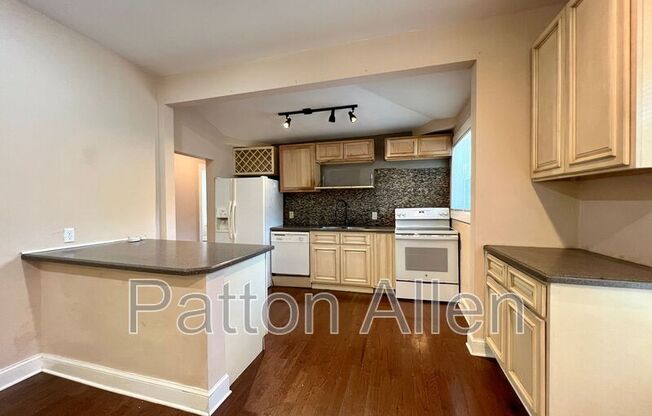 114 Clingman Ave