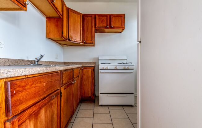 6829 S Dr Martin Luther King Jr